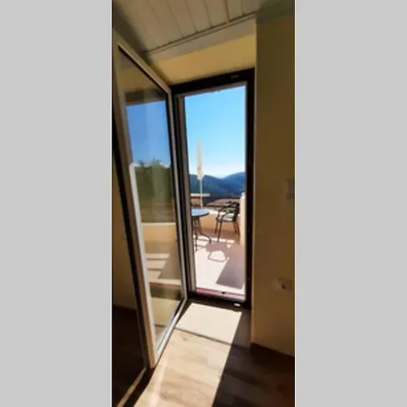 Manto Lefkada 公寓