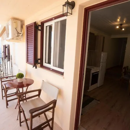 公寓 Manto Lefkada *